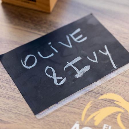 Olive & Ivy Guesthouse Canillas de Aceituno Dış mekan fotoğraf