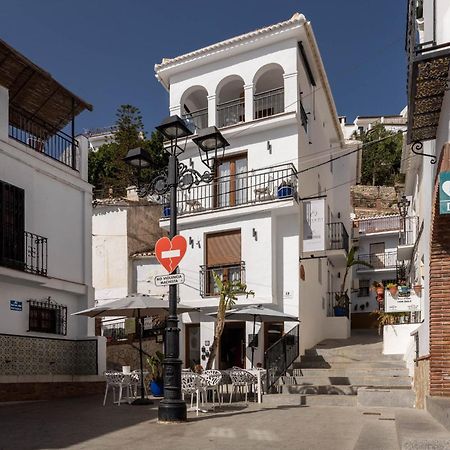 Olive & Ivy Guesthouse Canillas de Aceituno Dış mekan fotoğraf