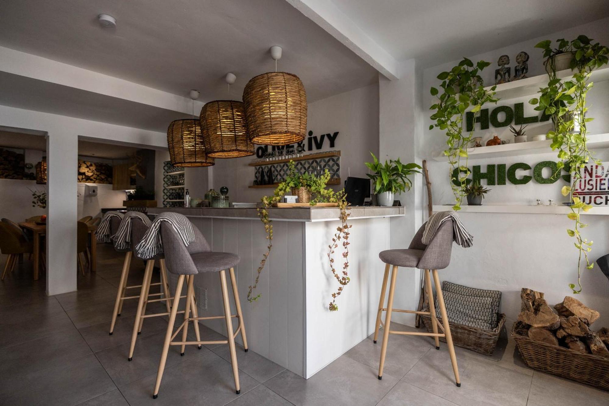 Olive & Ivy Guesthouse Canillas de Aceituno Dış mekan fotoğraf