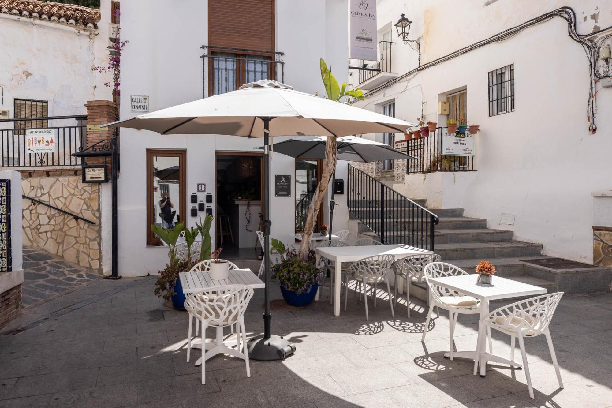 Olive & Ivy Guesthouse Canillas de Aceituno Dış mekan fotoğraf